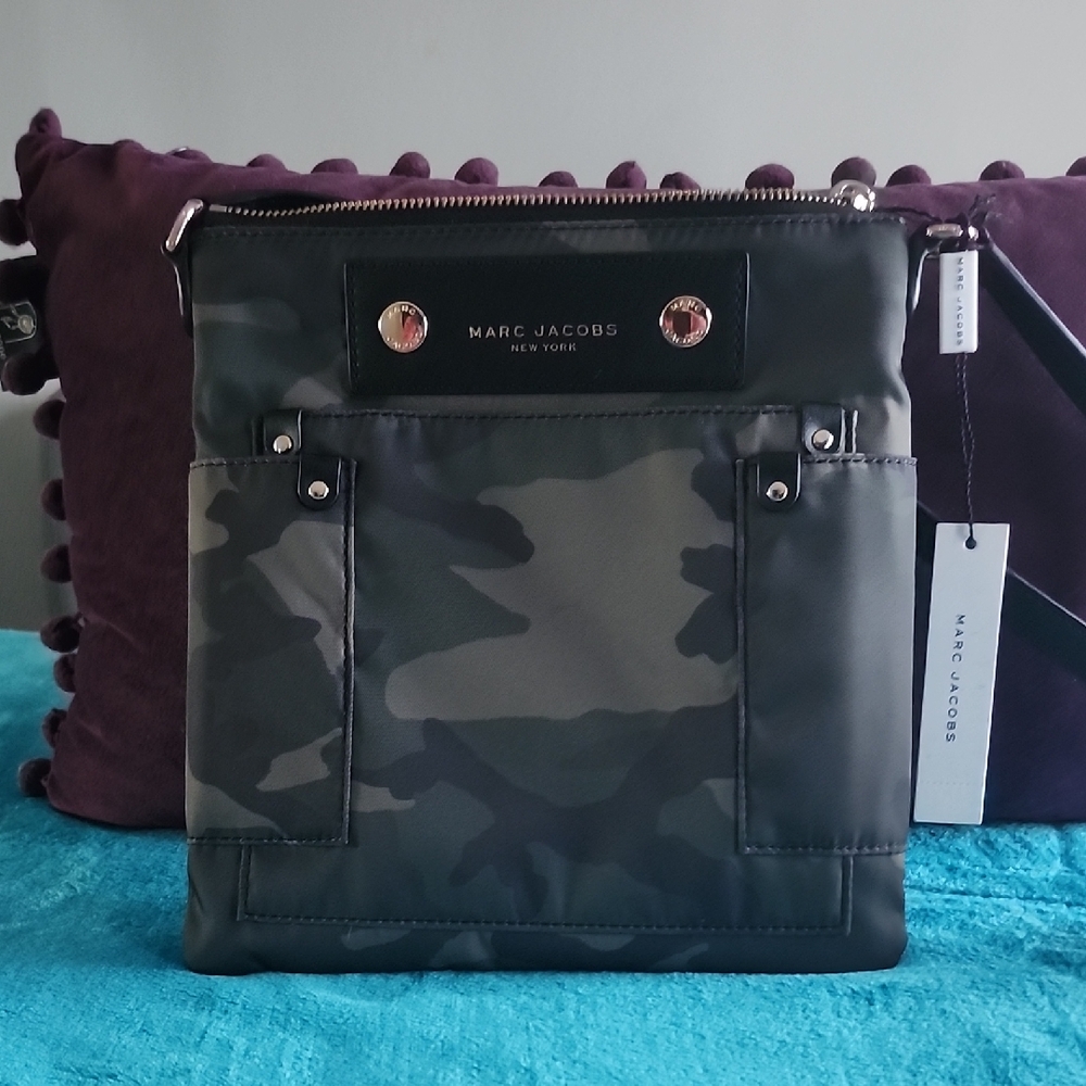 NWT Marc Jacobs Camouflage Crossbody Bag in Green and Black W/ Dustbag